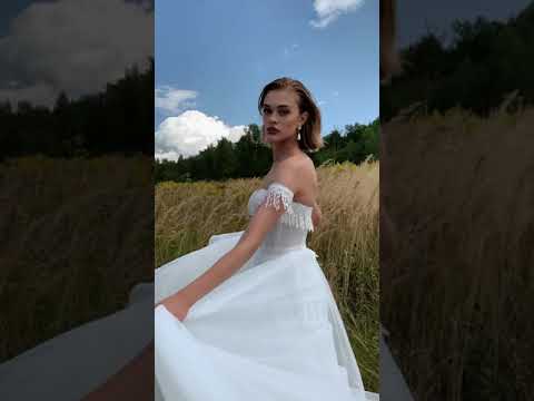 Simple Sleeveless Wedding Dresses